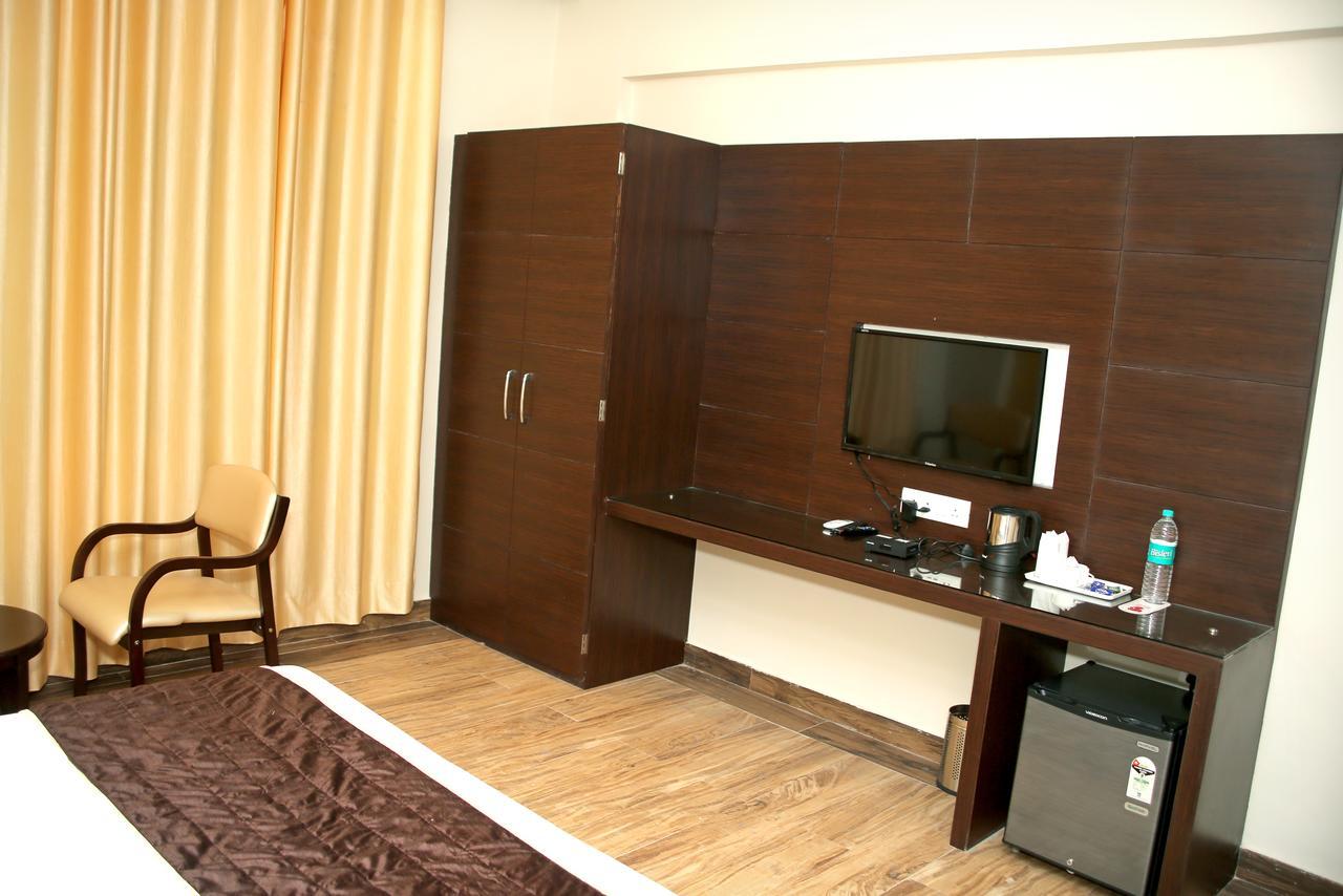 Hotel Lavanya Palace Ratlām المظهر الخارجي الصورة