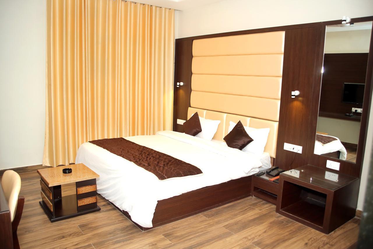 Hotel Lavanya Palace Ratlām المظهر الخارجي الصورة