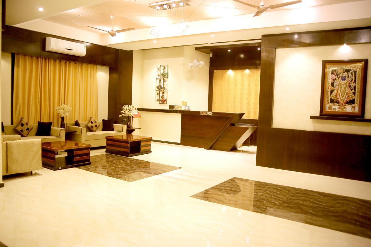 Hotel Lavanya Palace Ratlām المظهر الخارجي الصورة