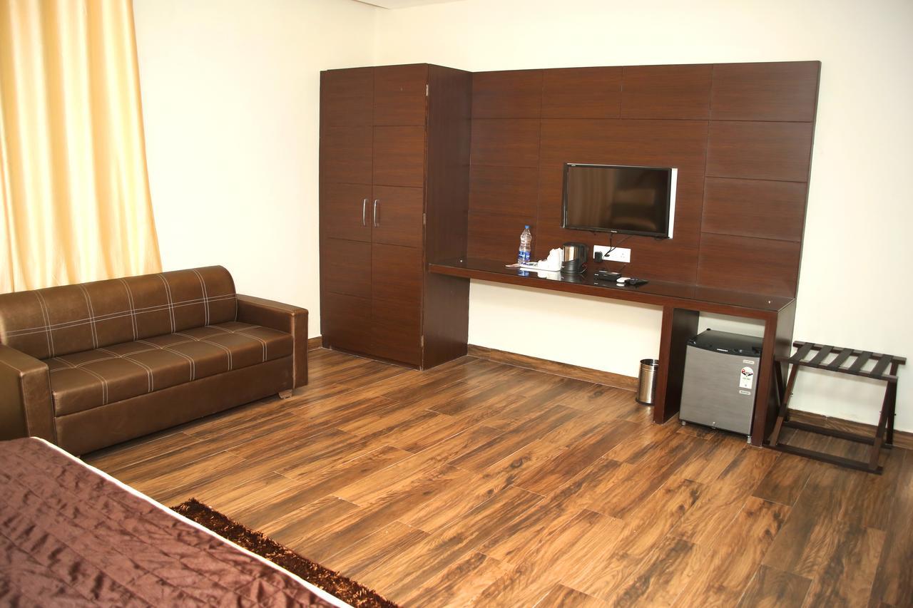 Hotel Lavanya Palace Ratlām المظهر الخارجي الصورة